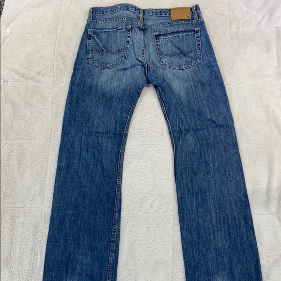 American Eagle Relaxed Jeans - Picture 5 of 8